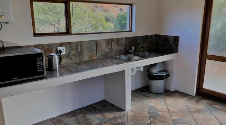 Oaksrest Vineyards Guest Farm