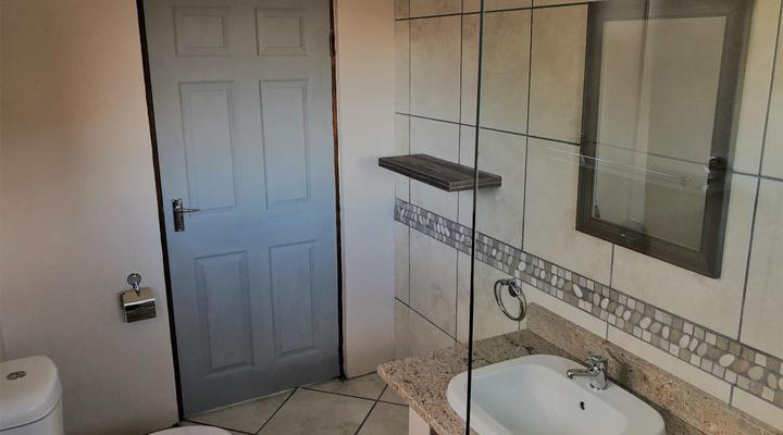 Oaksrest Vineyards Guest Farm