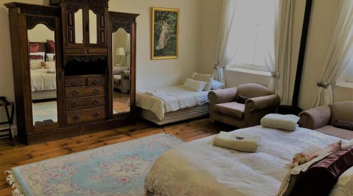 Oaksrest Vineyards Guest Farm