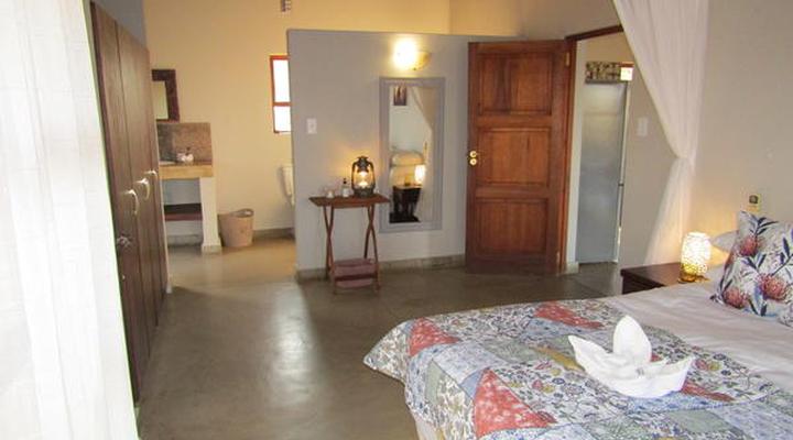 Raptor Retreat Game Lodge