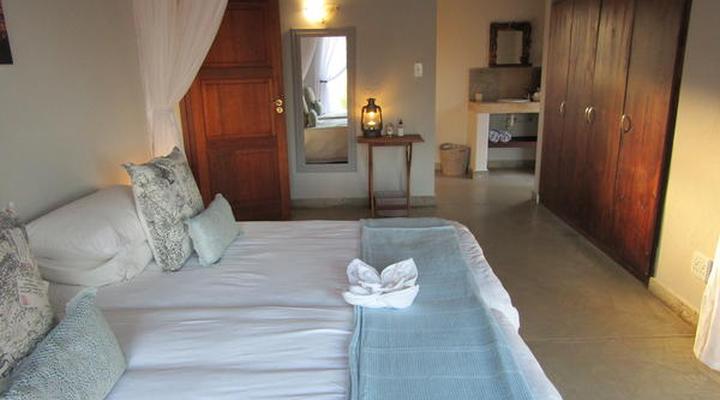 Raptor Retreat Game Lodge