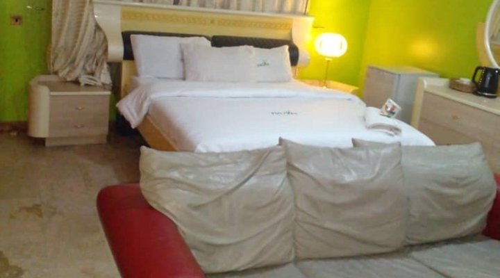 Green Royal Hotel (04 Royale Hotel)
