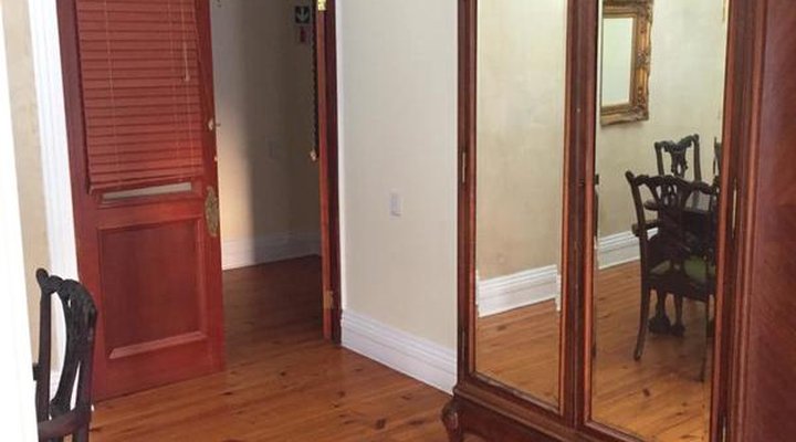 Cricklewood Manor Boutique Hotel