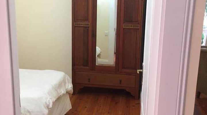 Cricklewood Manor Boutique Hotel