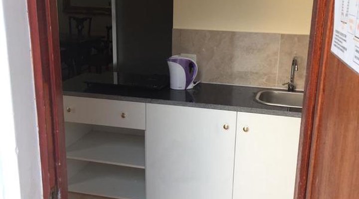 Cricklewood Manor Boutique Hotel