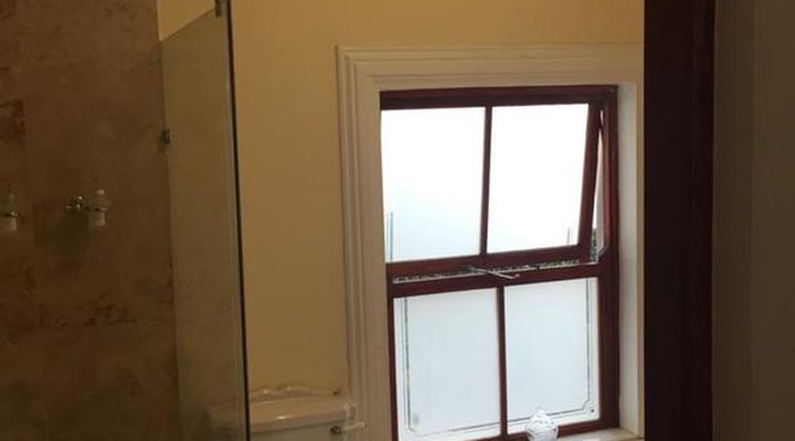 Cricklewood Manor Boutique Hotel