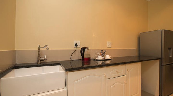 Cricklewood Manor Boutique Hotel