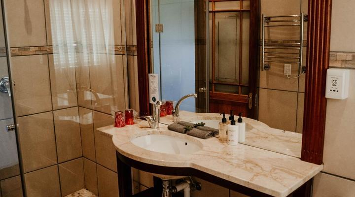 Mooiplaas Guest House