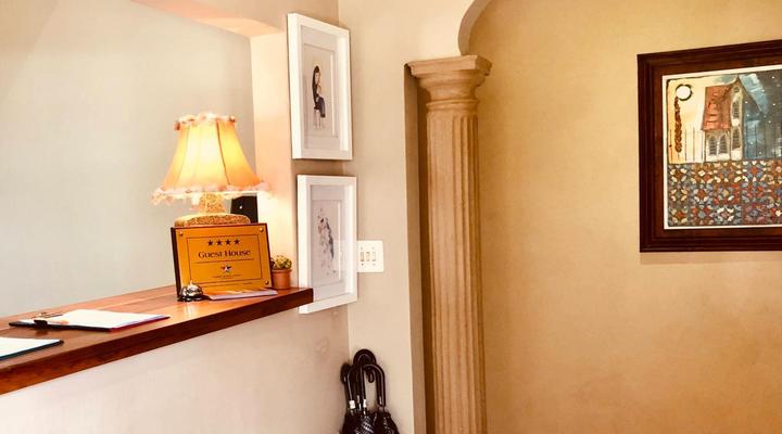 Mooiplaas Guest House