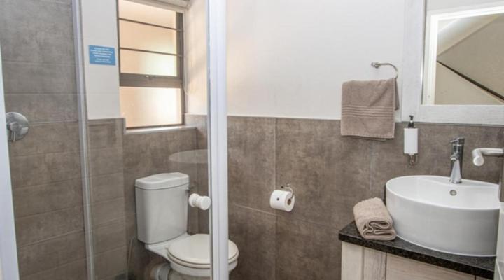 Banana Beach Club E2