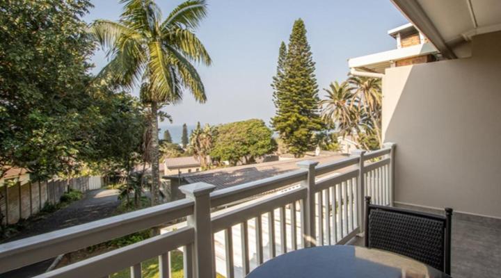 Banana Beach Club E2