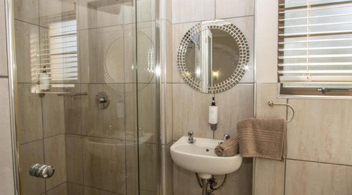 Banana Beach Club E2