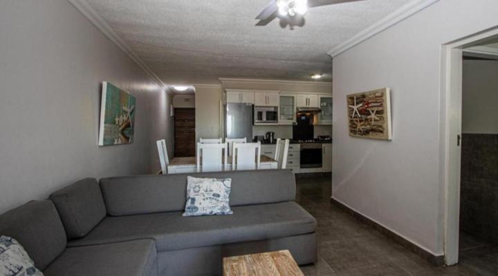 Banana Beach Club E2