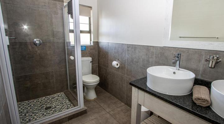 Banana Beach Club E2