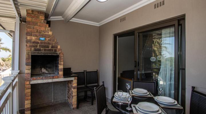 Banana Beach Club E2