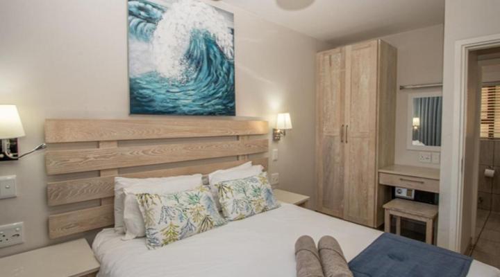 Banana Beach Club E2