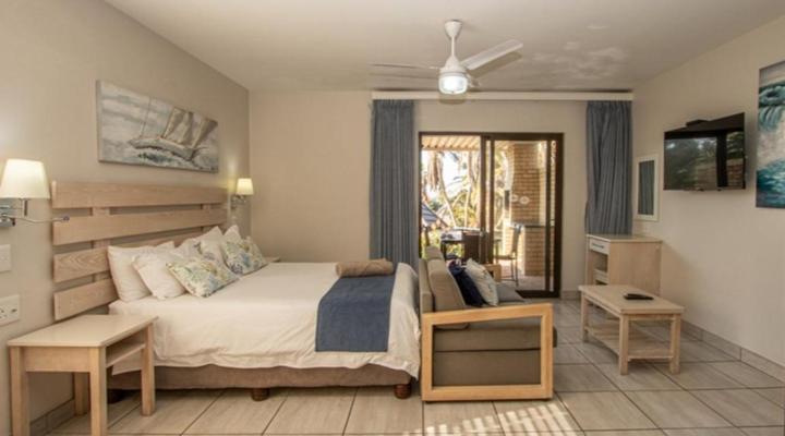 Banana Beach Club E2