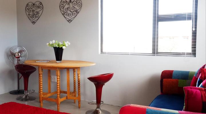 Klein Karoo Game Lodge