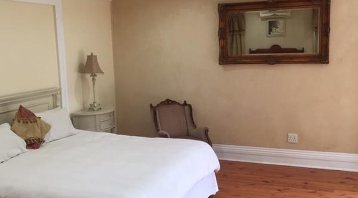 Cricklewood Manor Boutique Hotel
