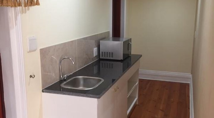 Cricklewood Manor Boutique Hotel