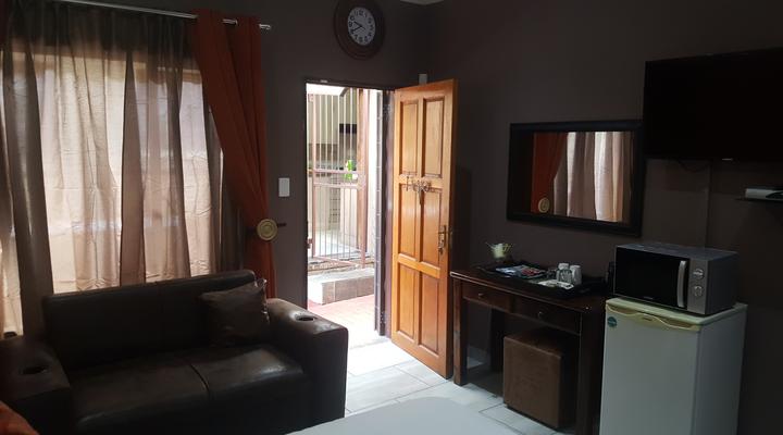 Rusticluke Guesthouse