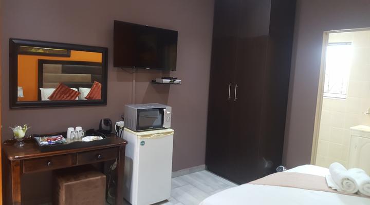 Rusticluke Guesthouse