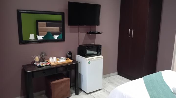 Rusticluke Guesthouse