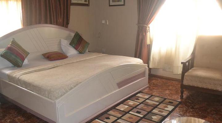 Sena Hotel and Resort