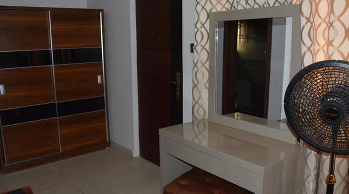 Platinum Inn Gee Hotel