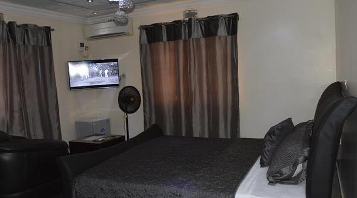 Platinum Inn Gee Hotel