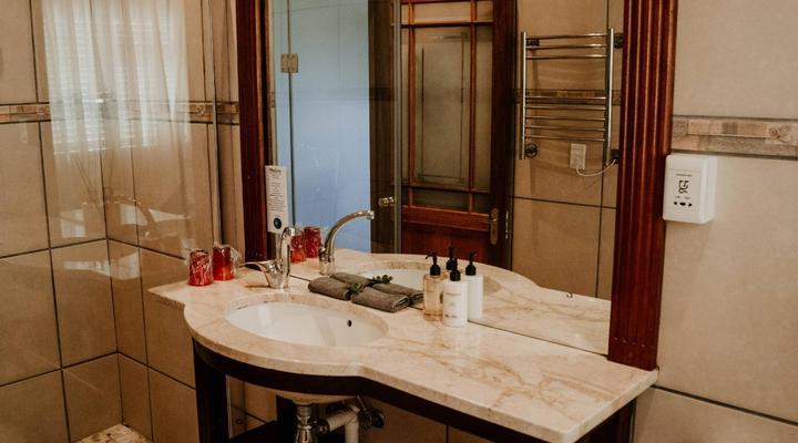 Mooiplaas Guest House