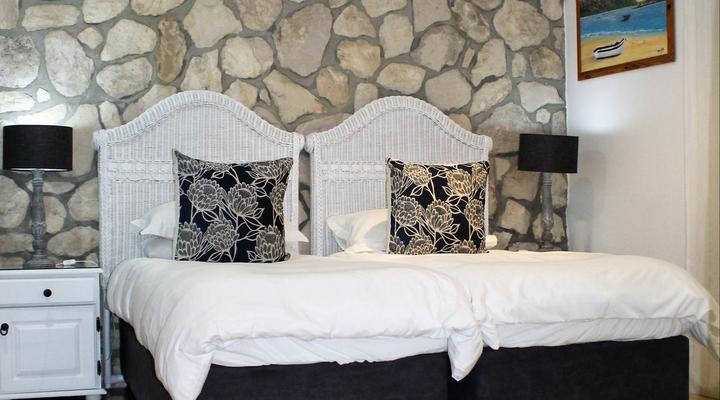 Kleinzee Oceanfront Guest House