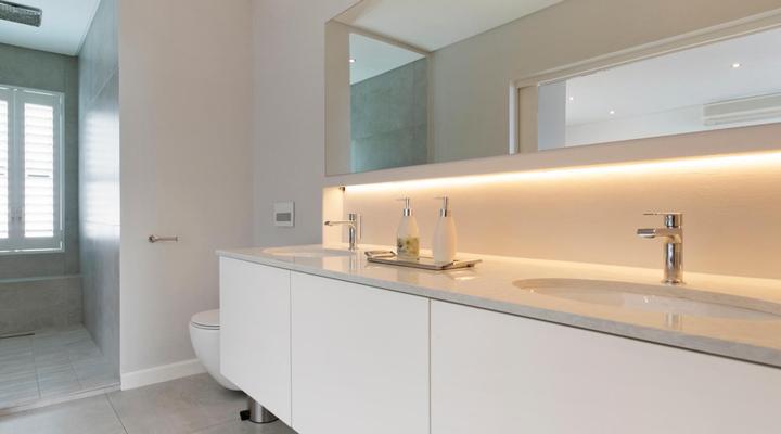 Escape to Luxurious, Coastal Retreat