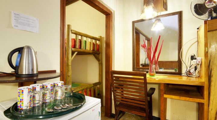 Umfolozi River Lodge and Bird Park