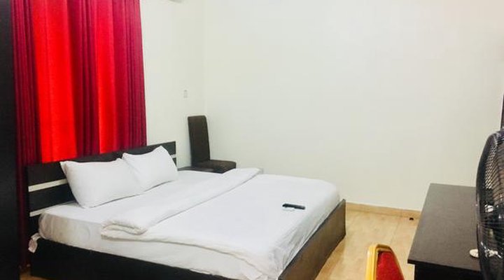 Esporta Hotel Yaba