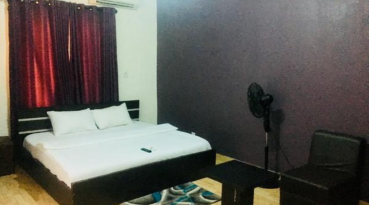 Esporta Hotel Yaba