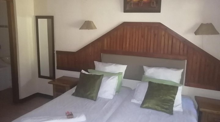 Umfolozi River Lodge and Bird Park