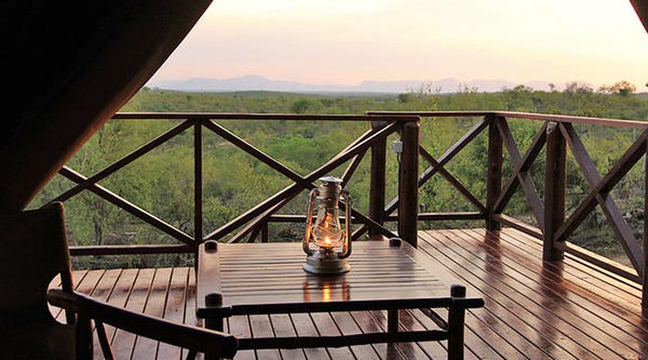 Mopaya Safari Lodge