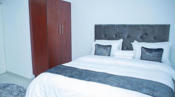 Platinum Eagle Guest House