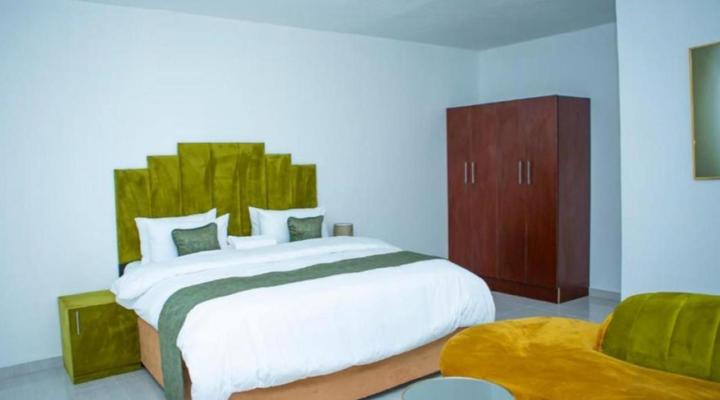 Platinum Eagle Guest House