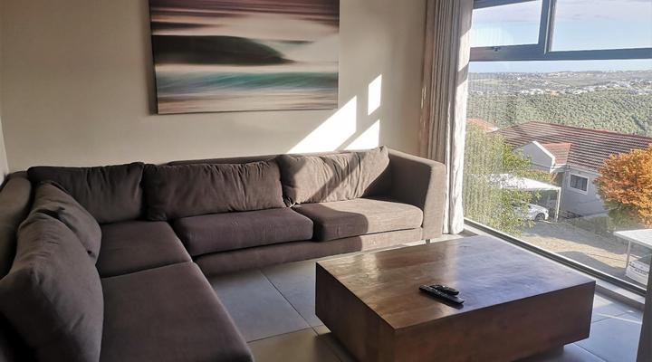 Mount Castleton: 4-Star Graded Luxury Apartment