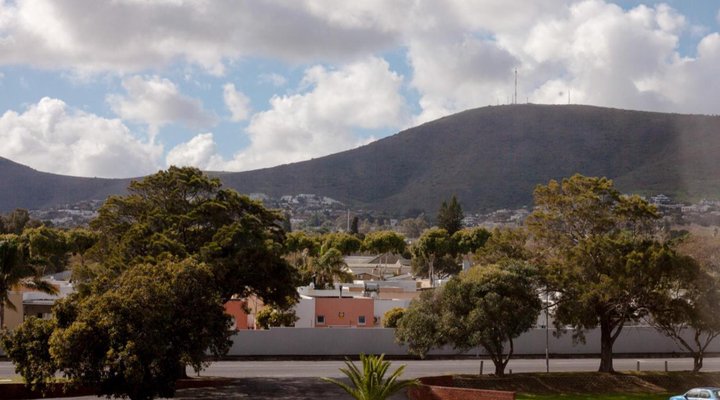 Julina's Guest House