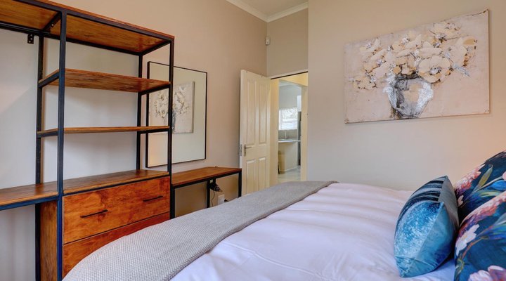 Out of Bounds Self-Catering Lodge 