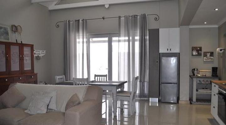 Haus Schwerinsburg Guest House