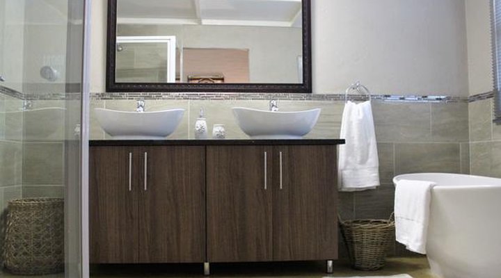 Ibis Way Guest House