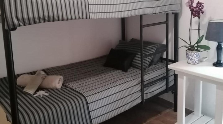 A La Mer Guest House