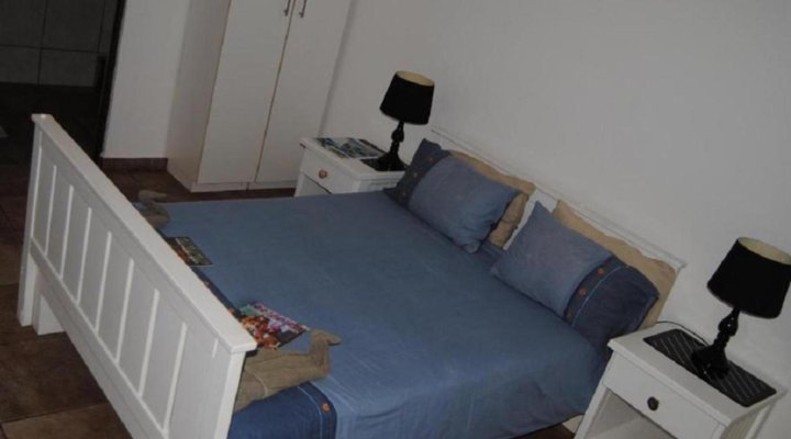 A La Mer Guest House