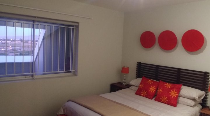 Dolphin Beach Apartment