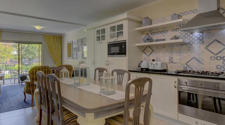 UniqueStay Century City Apartment