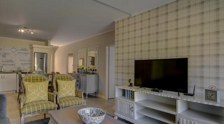 UniqueStay Century City Apartment